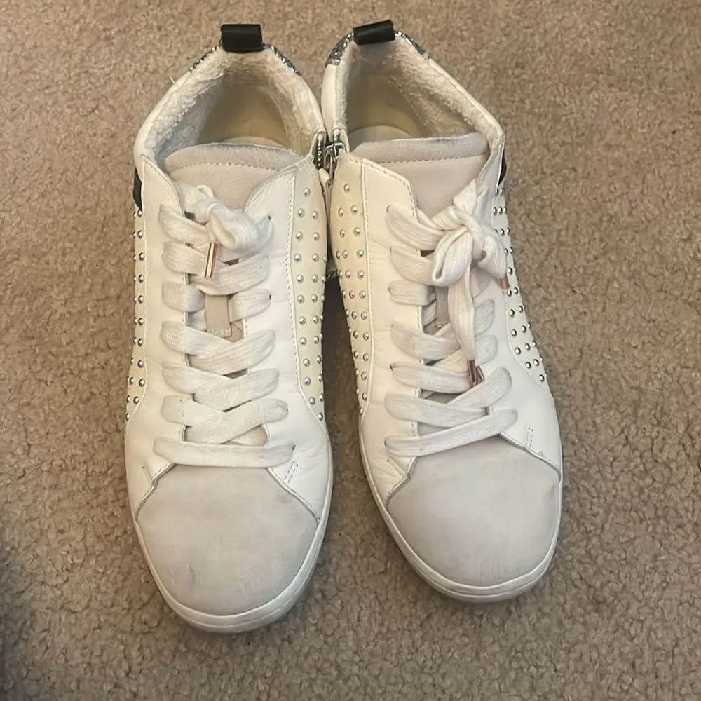 Dolce Vita Nikko Mid Top Studded Leaopard Print Fur Glitter Zip Sneakers Sz 9